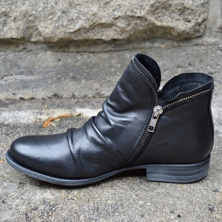 Victoria | Leather boots with zipper